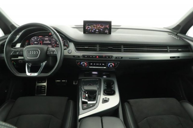 Audi Q7  50 TDI S-Line