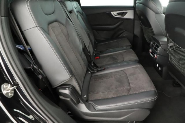 Audi Q7  50 TDI S-Line