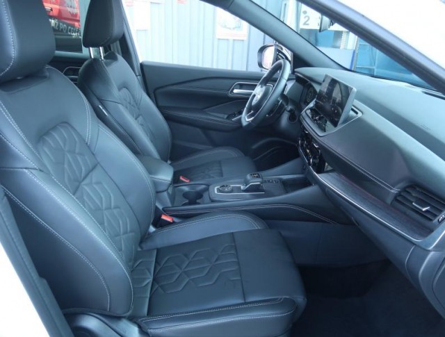 Nissan Qashqai  1.3 DIG-T MHEV 