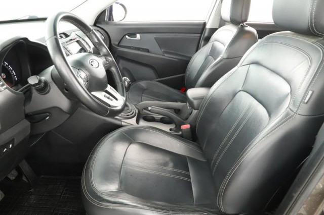 Kia Sportage  2.0 CRDi 