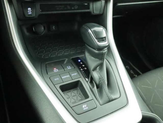Toyota RAV 4  2.5 Hybrid Business