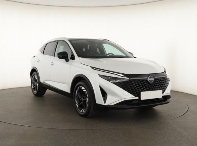 Nissan Qashqai  1.3 DIG-T MHEV N-Connecta