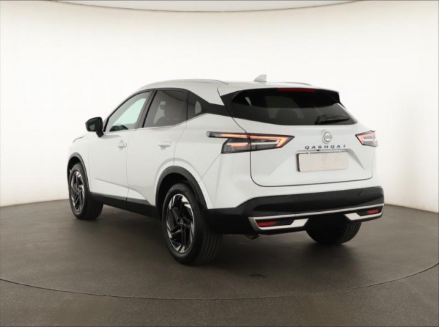 Nissan Qashqai  1.3 DIG-T MHEV N-Connecta