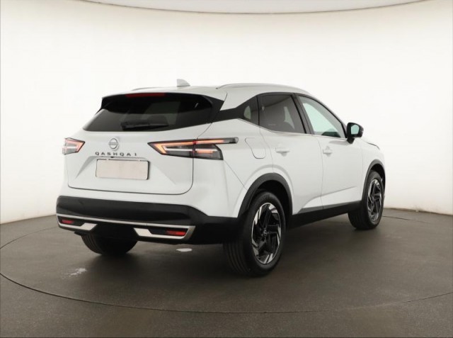 Nissan Qashqai  1.3 DIG-T MHEV N-Connecta