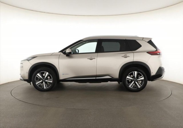 Nissan X-Trail  1.5 VC-T e-4orce 