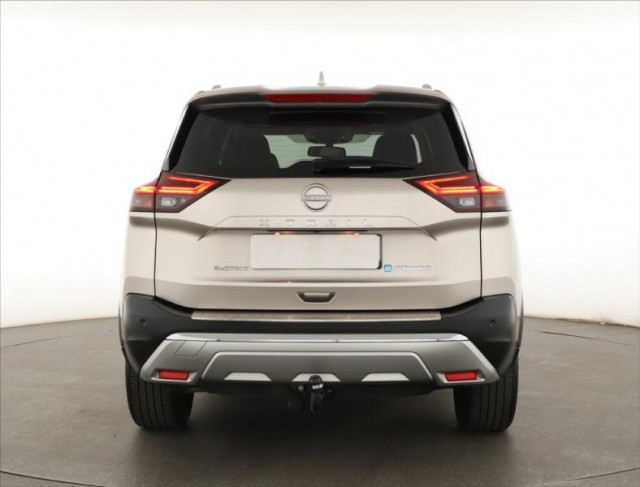 Nissan X-Trail  1.5 VC-T e-4orce 