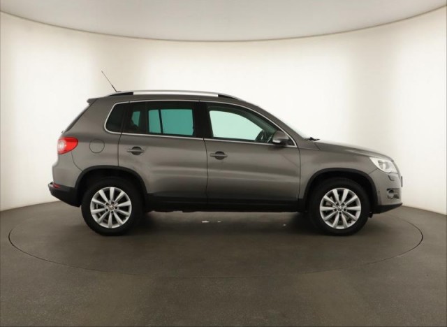 Volkswagen Tiguan  2.0 TDI 
