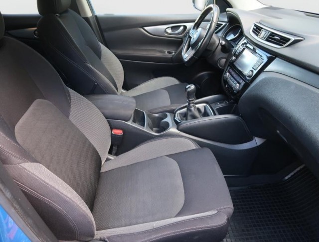 Nissan Qashqai  1.2 DIG-T 