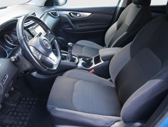 Nissan Qashqai  1.2 DIG-T 