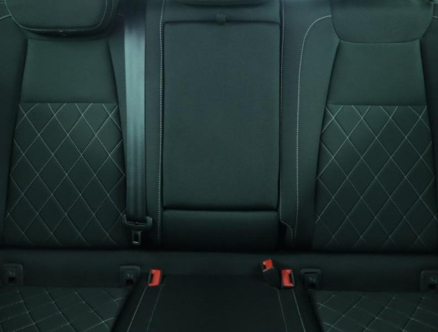 Škoda Karoq  1.5 TSI Sportline