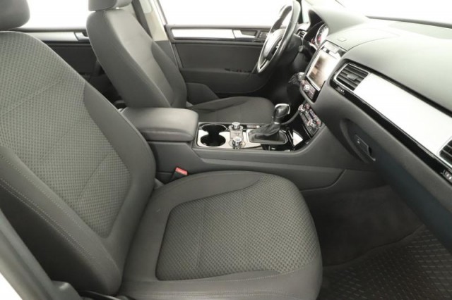 Volkswagen Touareg  3.0 TDI R-Line