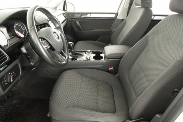 Volkswagen Touareg  3.0 TDI R-Line
