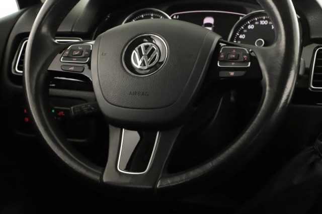 Volkswagen Touareg  3.0 TDI R-Line