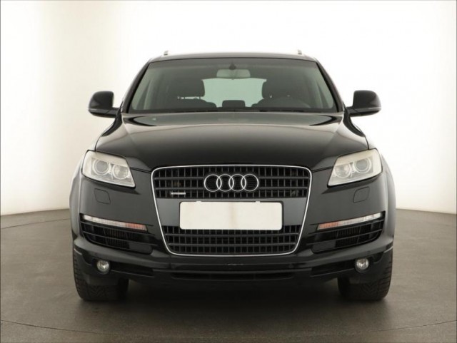 Audi Q7  3.0 TDI 