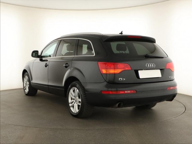 Audi Q7  3.0 TDI 