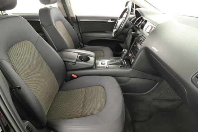 Audi Q7  3.0 TDI 