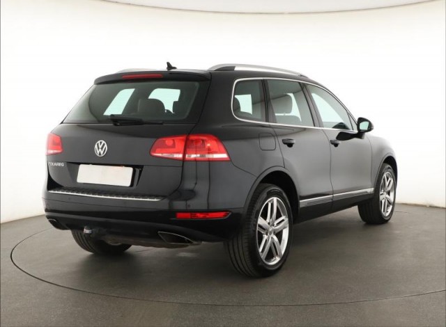 Volkswagen Touareg  3.0 TDI 