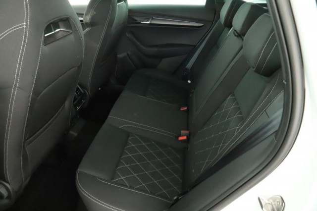 Škoda Karoq  1.5 TSI Sportline