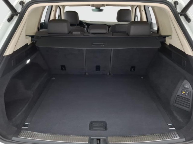 Volkswagen Touareg  3.0 TDI 