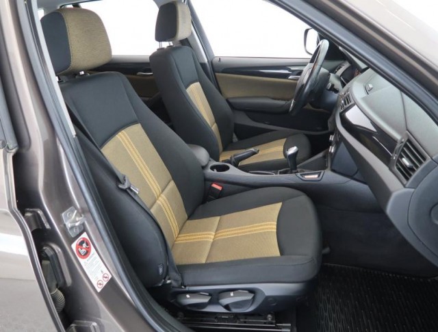BMW X1  sDrive18i 