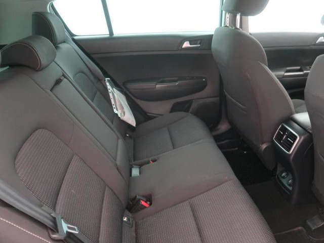 Kia Sportage  2.0 CRDi 