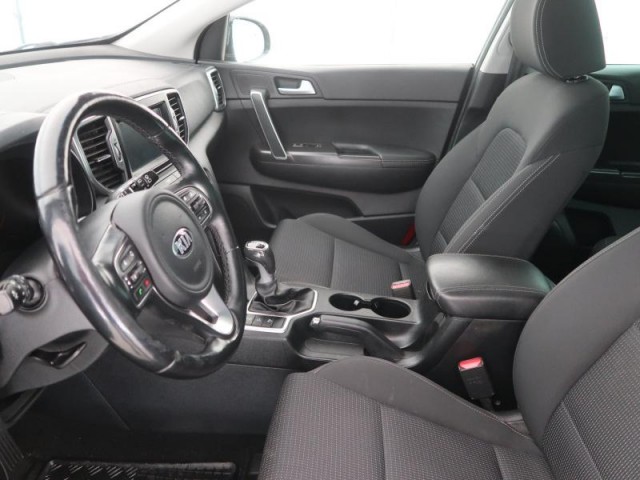 Kia Sportage  2.0 CRDi 