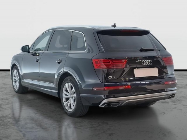 Audi Q7  3.0 TDI 