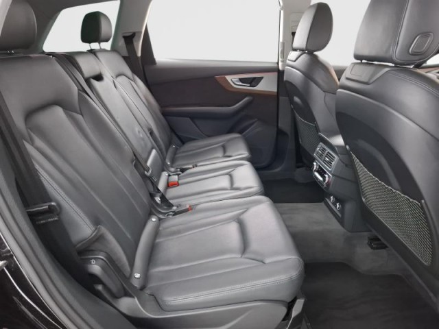 Audi Q7  3.0 TDI 