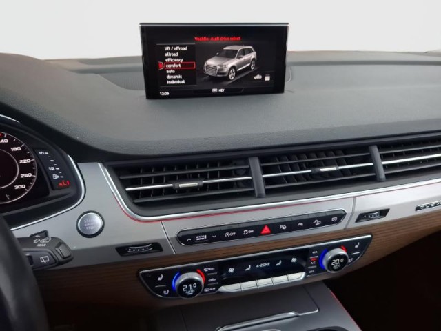 Audi Q7  3.0 TDI 