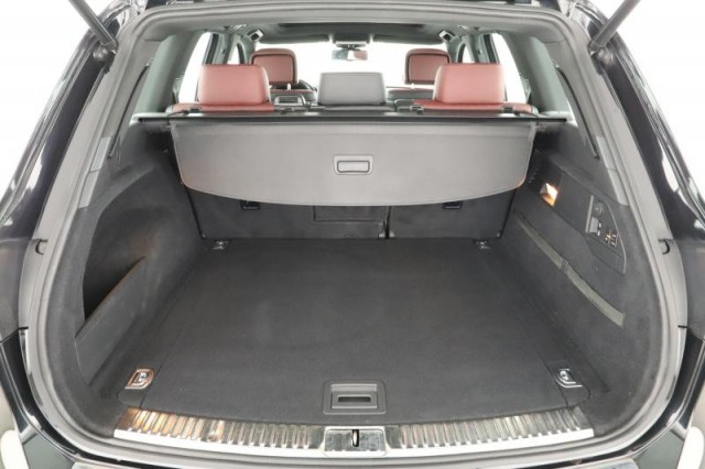 Volkswagen Touareg  3.0 TDI 