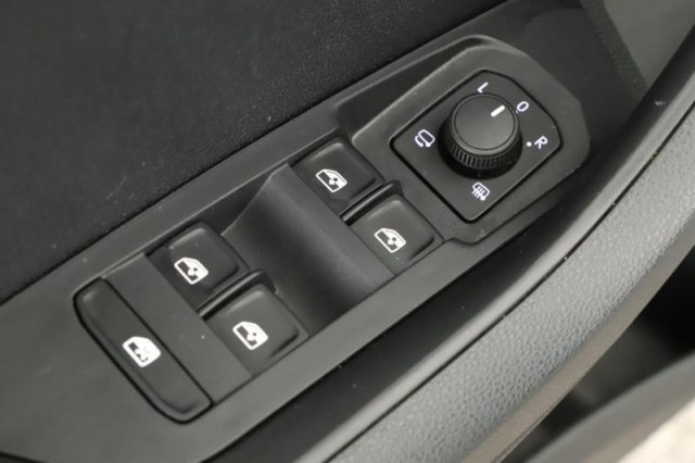 Škoda Karoq  1.5 TSI Top Selection