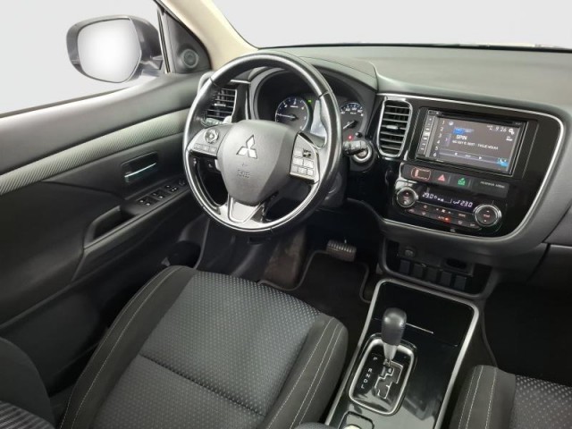 Mitsubishi Outlander  2.2 DI-D 