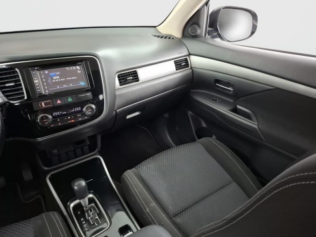 Mitsubishi Outlander  2.2 DI-D 