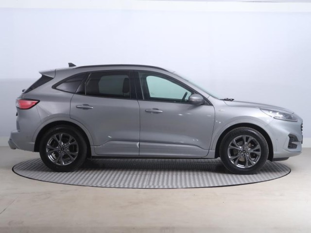 Ford Kuga  1.5 EcoBoost ST-Line