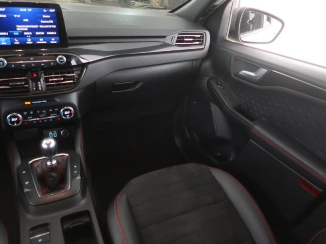 Ford Kuga  1.5 EcoBoost ST-Line