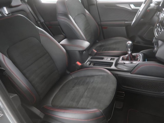 Ford Kuga  1.5 EcoBoost ST-Line