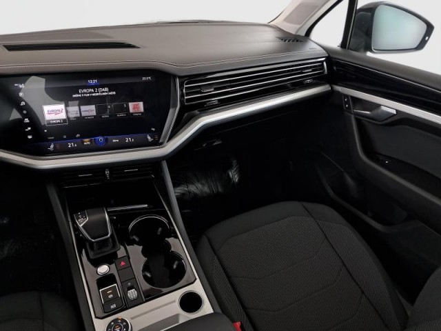 Volkswagen Touareg  3.0 TDI 