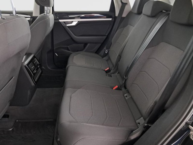 Volkswagen Touareg  3.0 TDI 