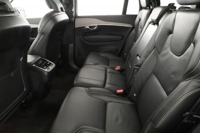 Volvo XC90  B5 AWD 