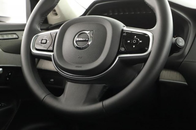 Volvo XC90  B5 AWD 