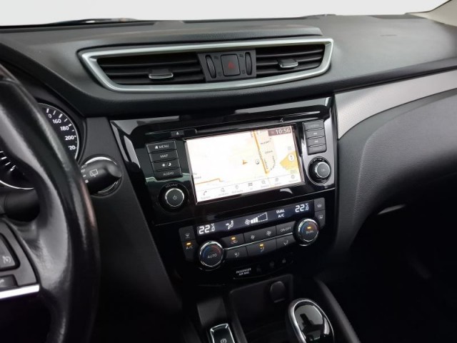 Nissan Qashqai  1.3 DIG-T 