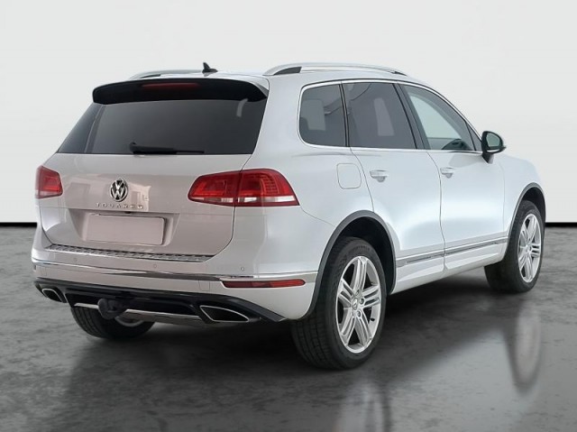 Volkswagen Touareg  3.0 TDI 