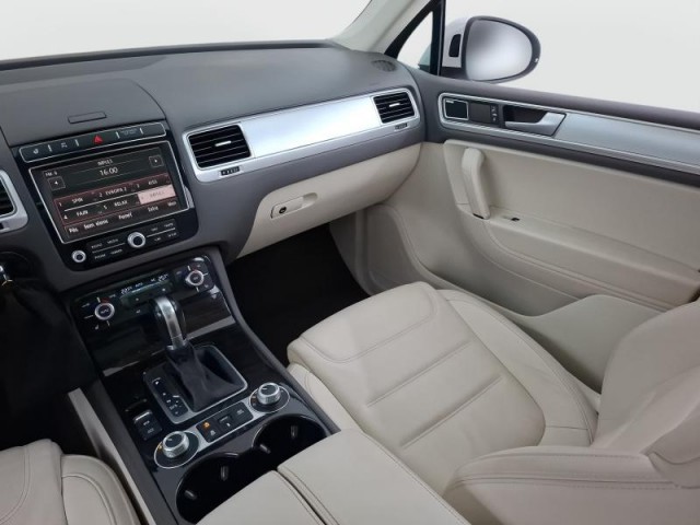 Volkswagen Touareg  3.0 TDI 