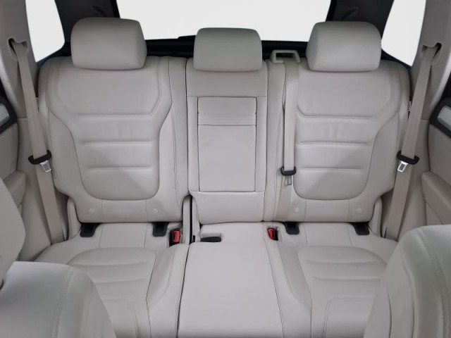 Volkswagen Touareg  3.0 TDI 