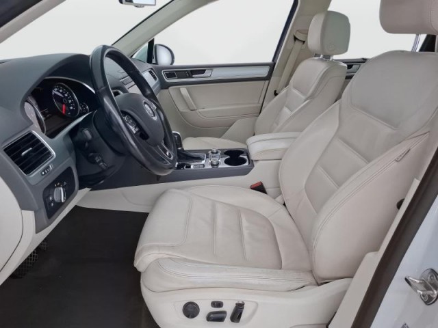 Volkswagen Touareg  3.0 TDI 
