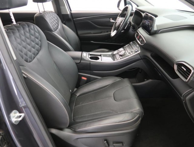 Hyundai Santa Fe  2.2 CRDi 