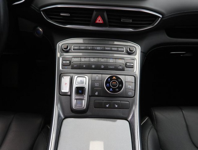 Hyundai Santa Fe  2.2 CRDi 