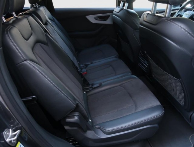 Audi Q7  60 TFSI e S-Line