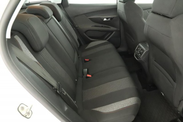 Peugeot 3008  1.2 PureTech 