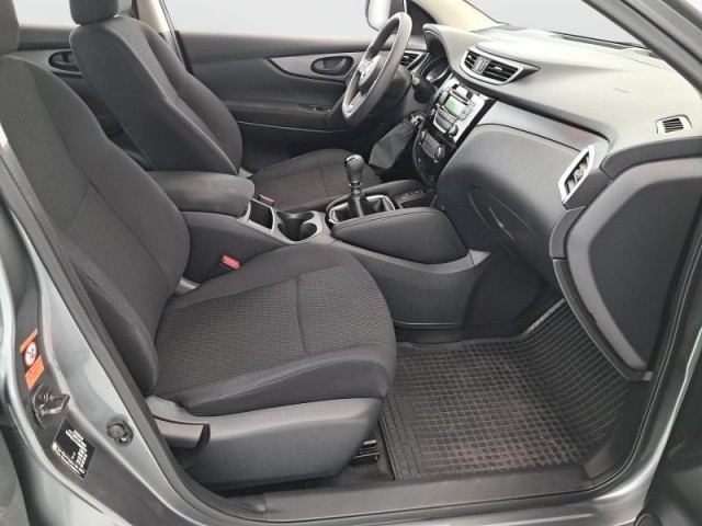 Nissan Qashqai  1.2 DIG-T 